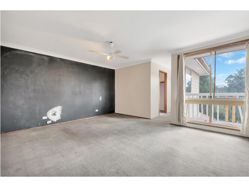 5 Peat Close, Eagle Vale NSW 2558