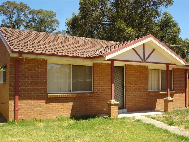 7b Palmyra  Avenue, Lethbridge Park NSW 2770