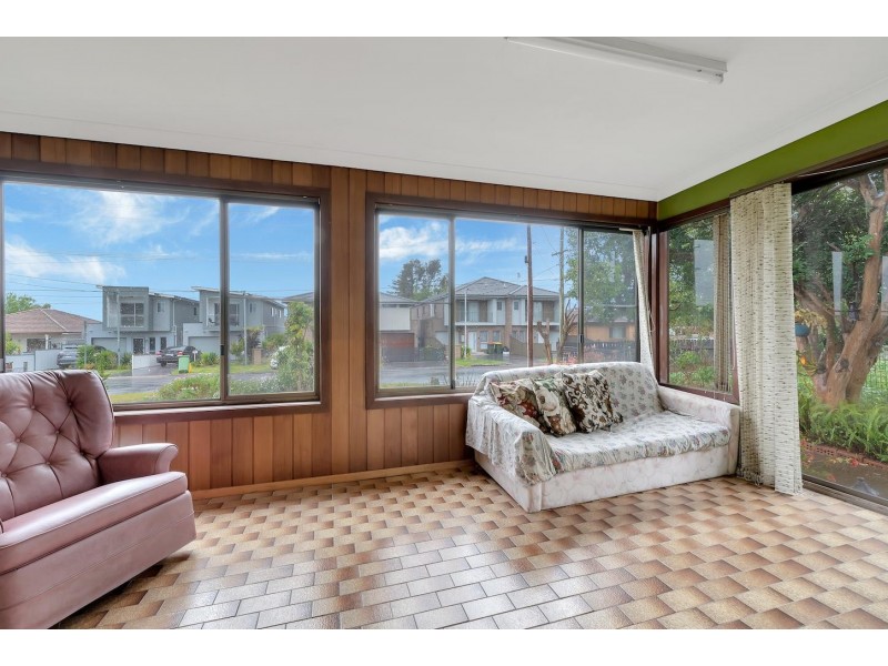 74 Rosina Street, Fairfield West NSW 2165