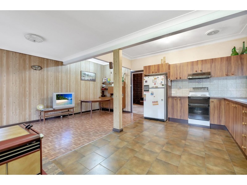 74 Rosina Street, Fairfield West NSW 2165