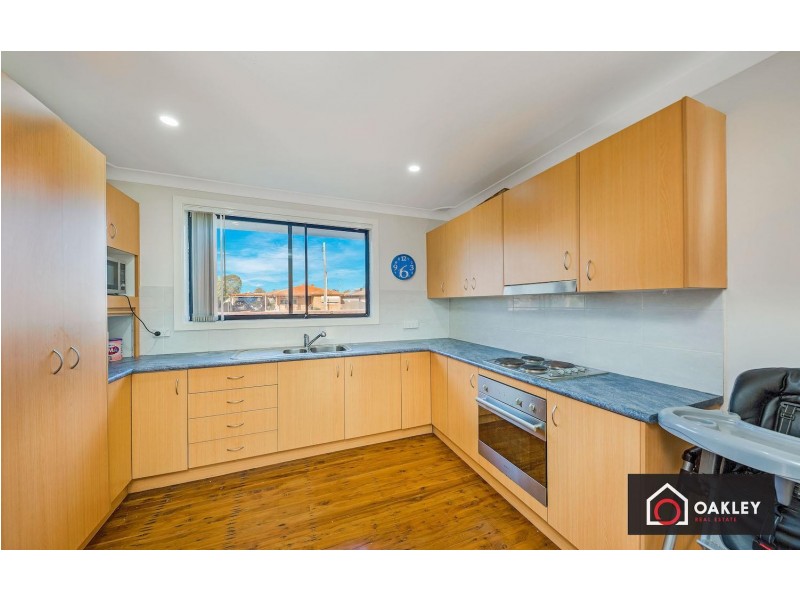 2 Creswick Place, Dharruk NSW 2770