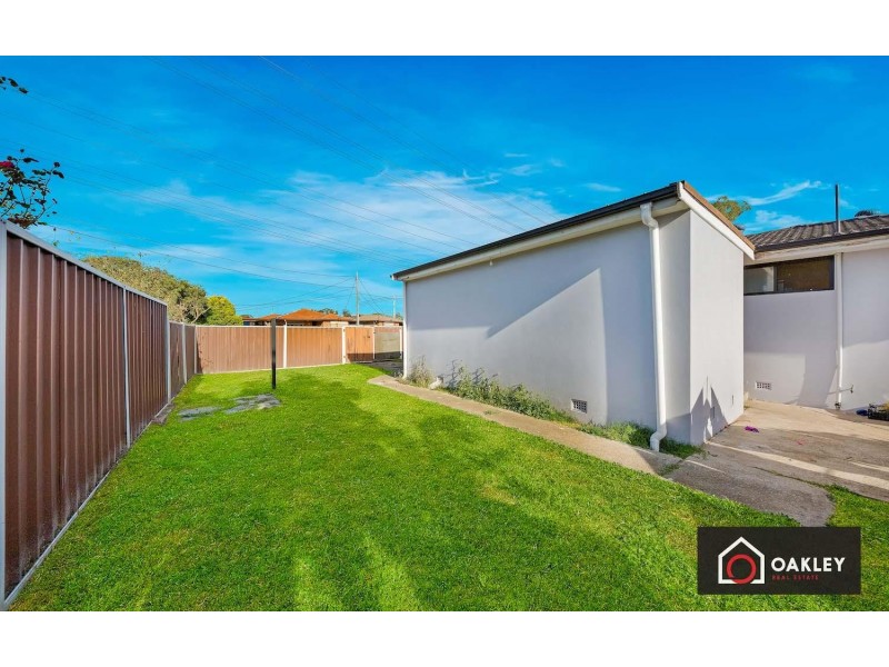 2 Creswick Place, Dharruk NSW 2770