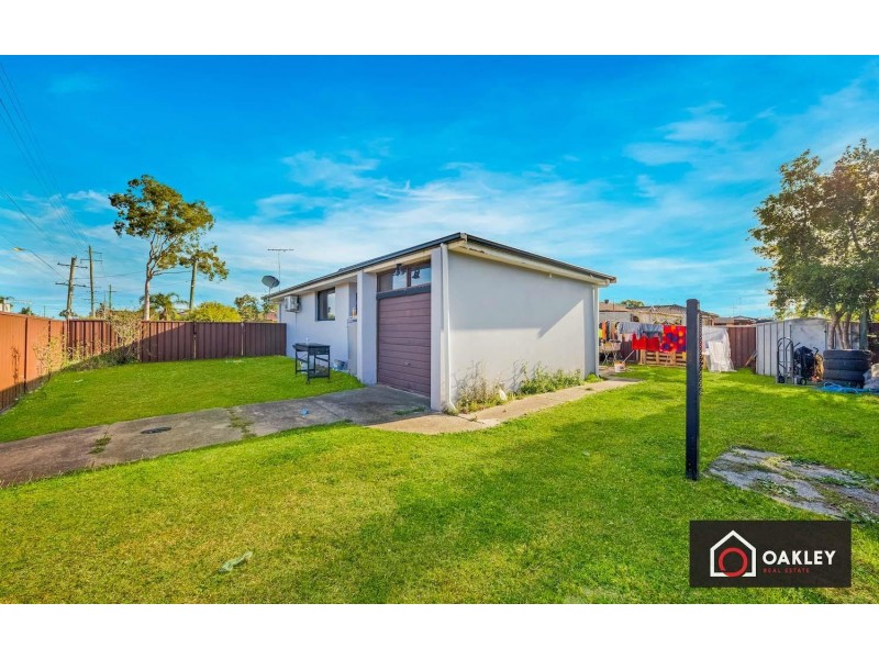 2 Creswick Place, Dharruk NSW 2770