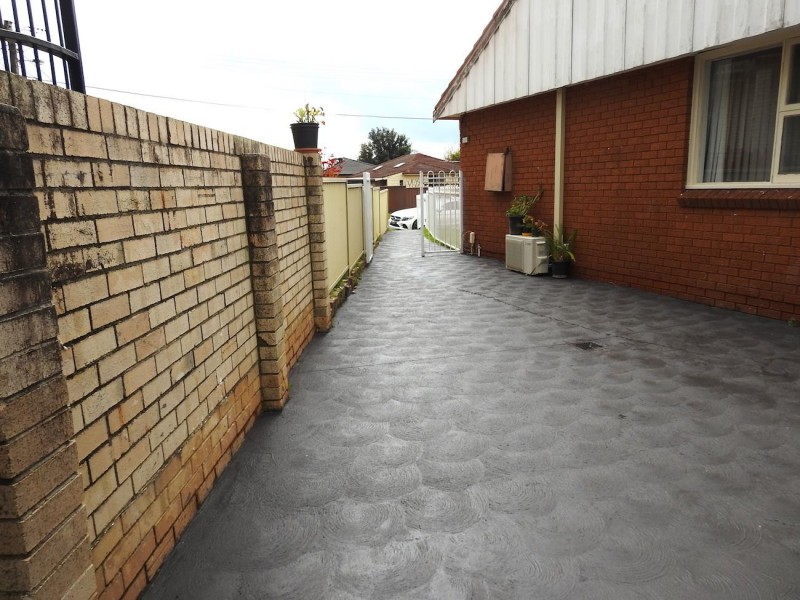 22 Brabyn Street, Fairfield West NSW 2165