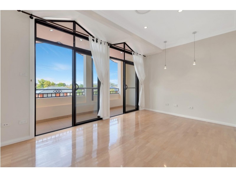 2 Austral Parade, Fairfield NSW 2165