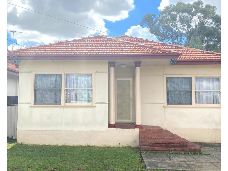 18 Joyce Street, Fairfield Heights NSW 2165