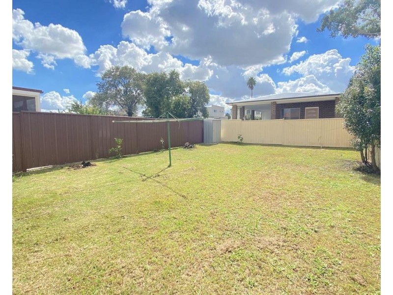 18 Joyce Street, Fairfield Heights NSW 2165