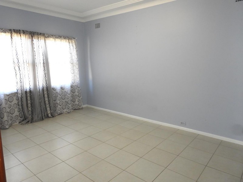 18 Joyce Street, Fairfield Heights NSW 2165