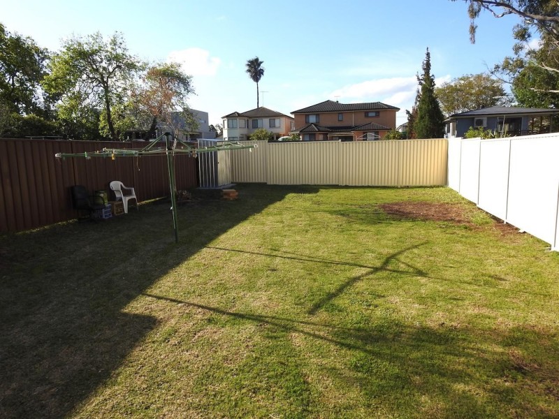 18 Joyce Street, Fairfield Heights NSW 2165