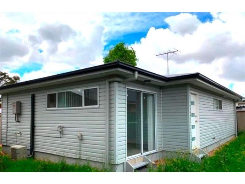 18 Shamrock Street, Smithfield NSW 2164