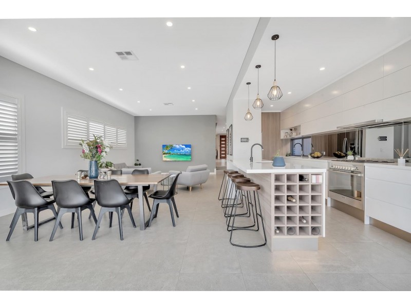 2 Angelina Crescent, Cabramatta NSW 2166