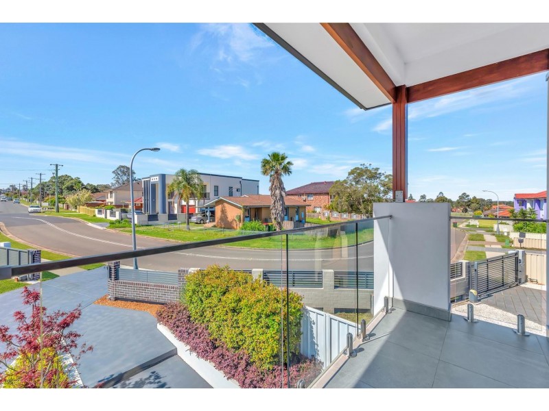 2 Angelina Crescent, Cabramatta NSW 2166