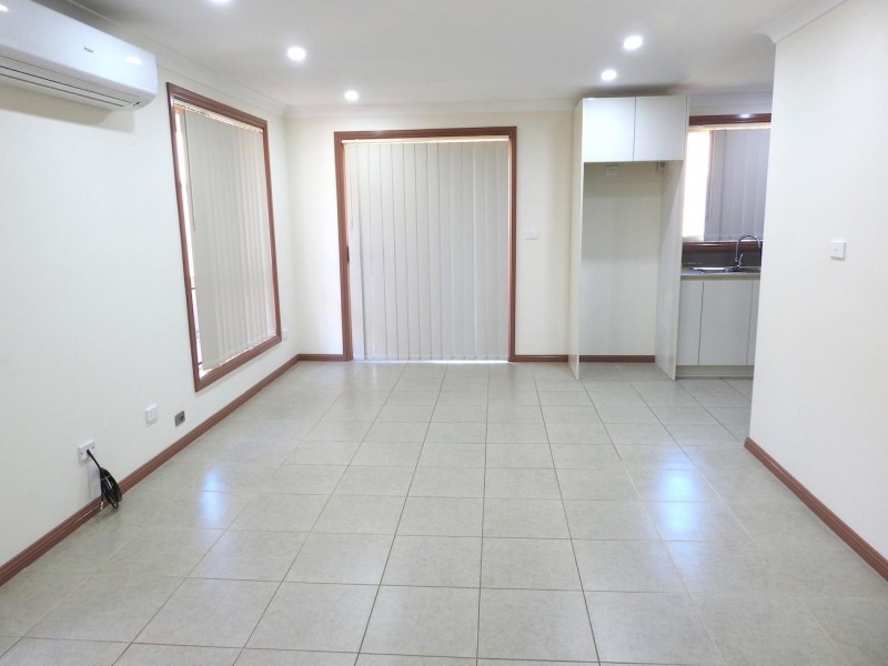 44A Cockatiel Circuit, Green Valley NSW 2168