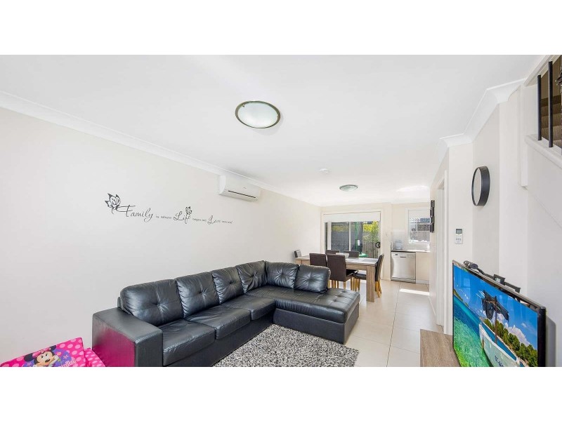 2/77 Australia  Street, St Marys NSW 2760