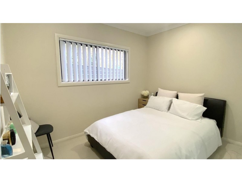 4A Twenty Seventh Avenue, West Hoxton NSW 2171