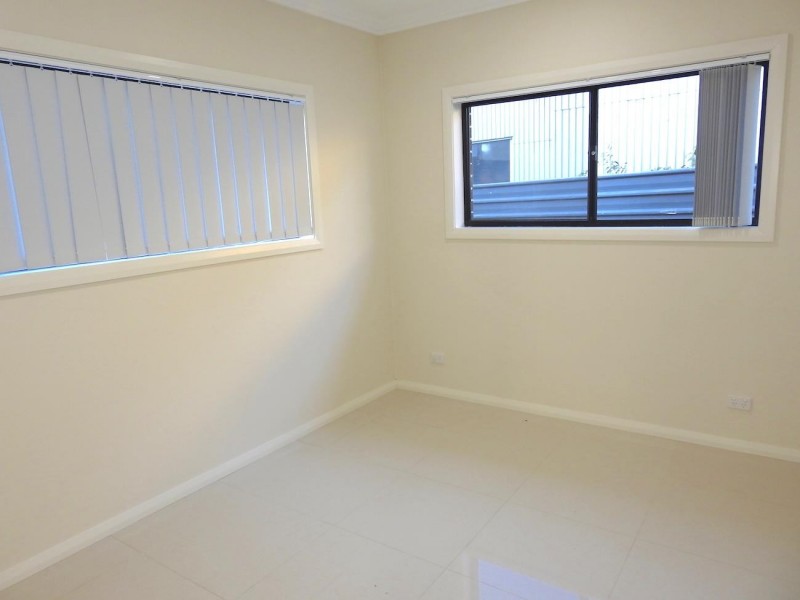 4A Twenty Seventh Avenue, West Hoxton NSW 2171