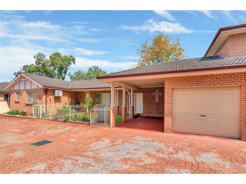 4/16A Oxford Street, Smithfield NSW 2164