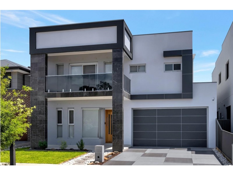 178 Willowdale Drive, Denham Court NSW 2565