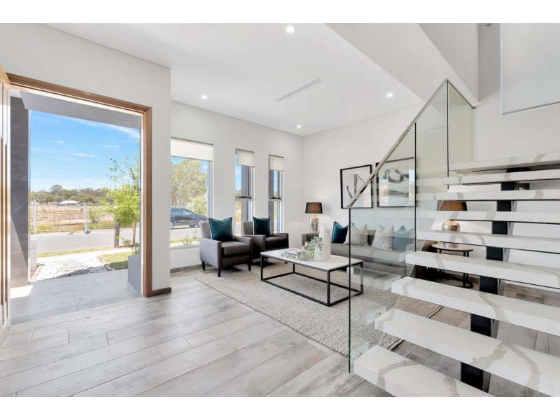 178 Willowdale Drive, Denham Court NSW 2565