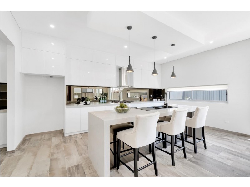 178 Willowdale Drive, Denham Court NSW 2565