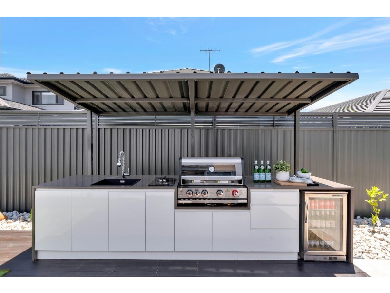 178 Willowdale Drive, Denham Court NSW 2565