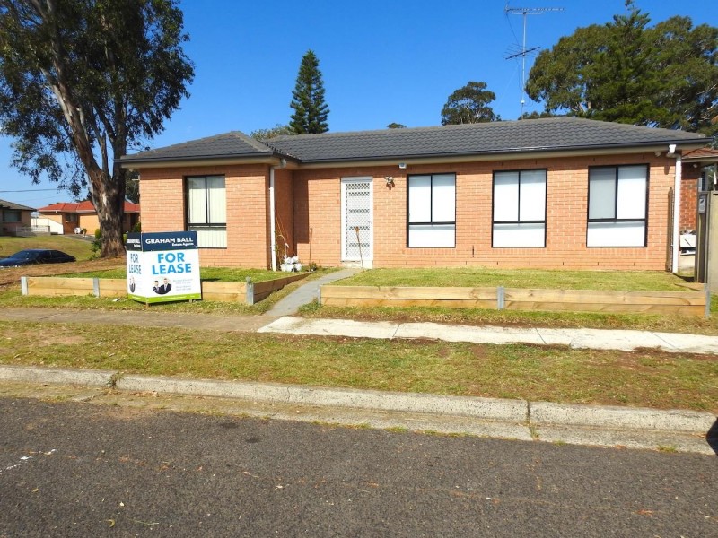 1A Myora Close, Green Valley NSW 2168