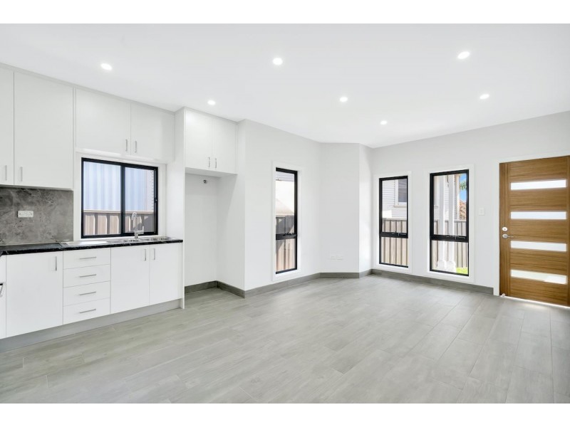 16A Frome Street, Fairfield West NSW 2165