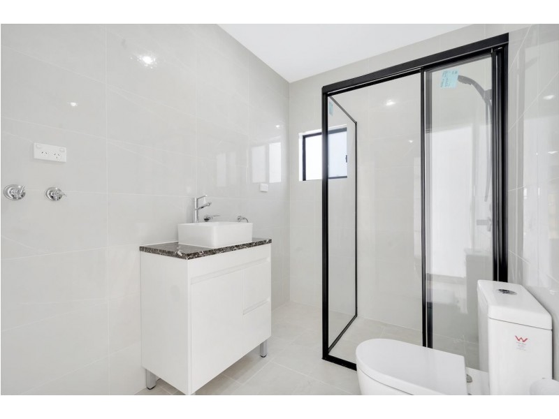 16A Frome Street, Fairfield West NSW 2165