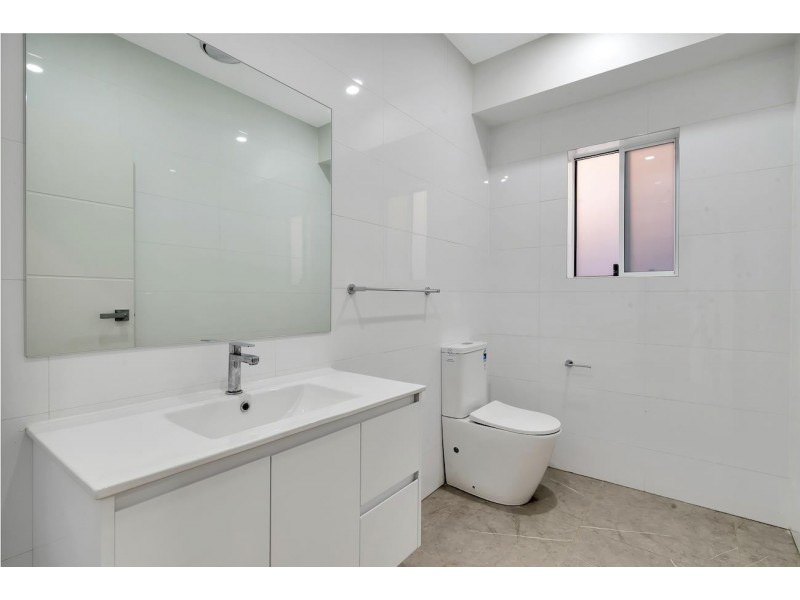 211A Village Circuit, Gregory Hills NSW 2557