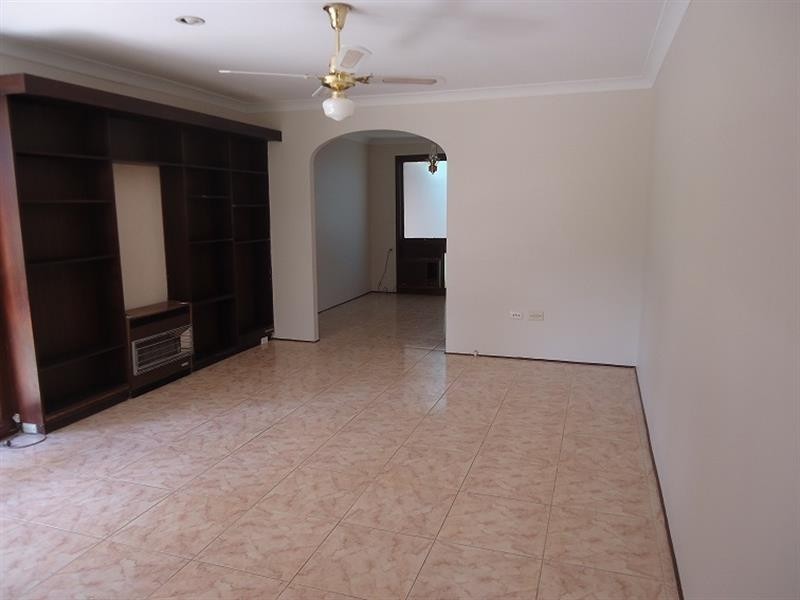 12 Kipling Drive, Colyton NSW 2760
