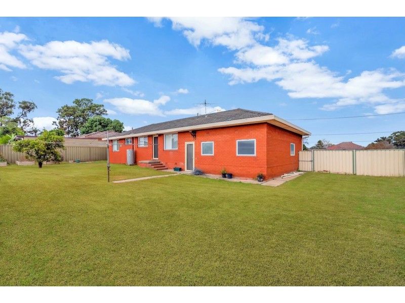 44 Palmerston Road, Fairfield West NSW 2165