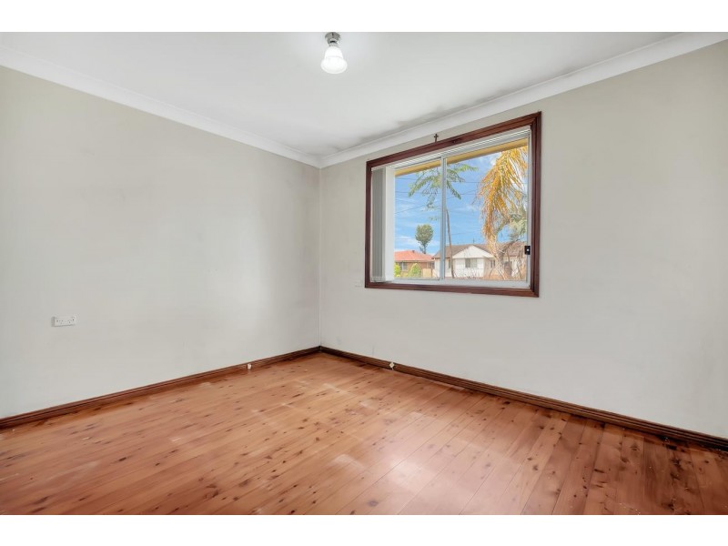 9 Quiros Avenue, Fairfield West NSW 2165