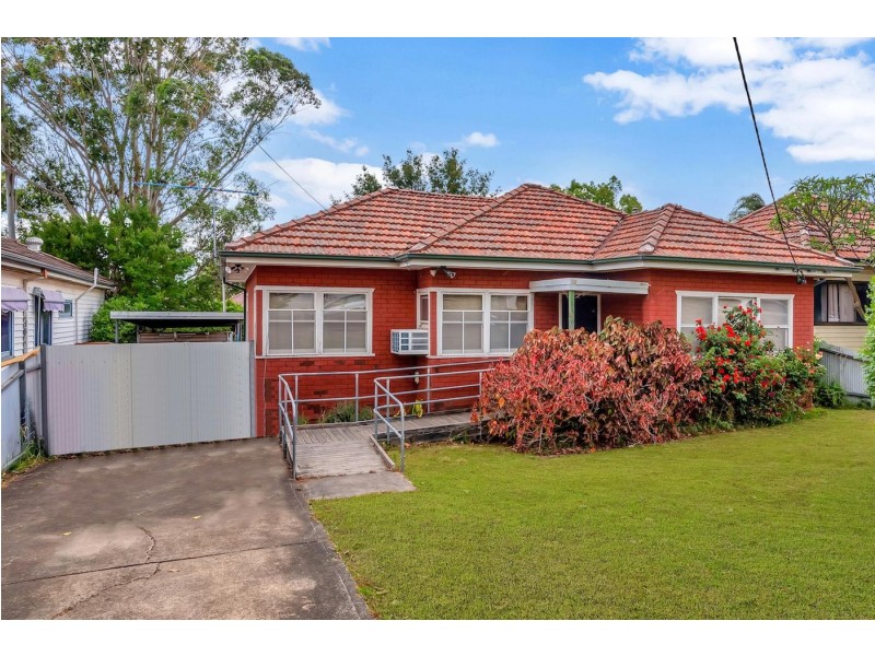 26 Rossiter Street, Smithfield NSW 2164