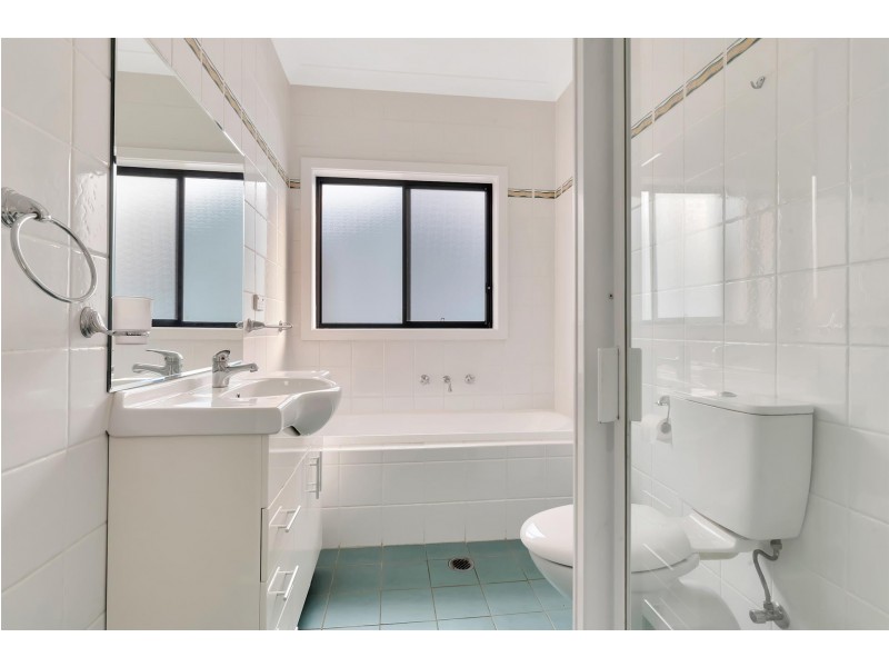 8/202-204 Ware  Street, Fairfield NSW 2165