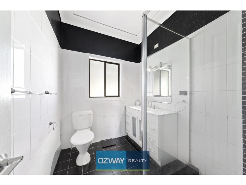 11 Charmhaven Avenue, Charmhaven NSW 2263