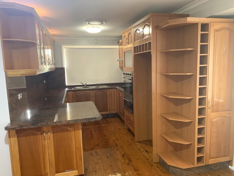 90 Melville Road, St Clair NSW 2759