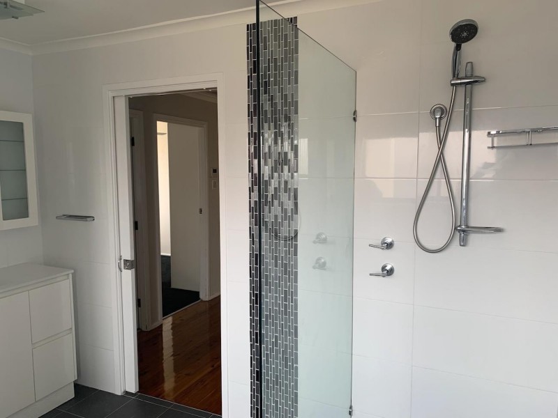 90 Melville Road, St Clair NSW 2759