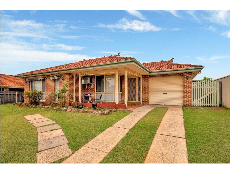 4 Kite Close, Green Valley NSW 2168