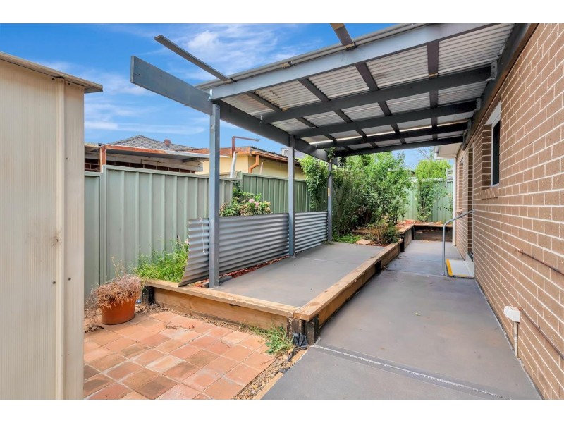 35A Gardiner Crescent, Fairfield West NSW 2165