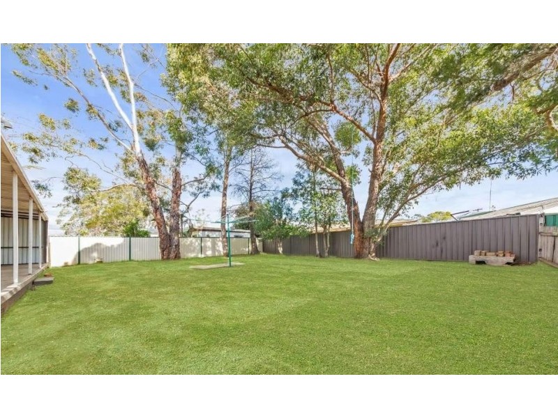 5 Melbourne Street, Oxley Park NSW 2760