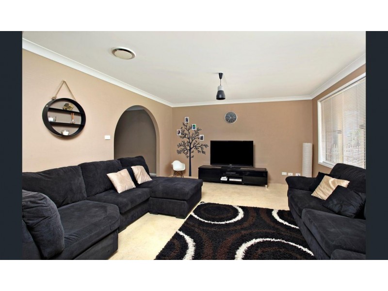 2 Antique Crescent, Woodcroft NSW 2767