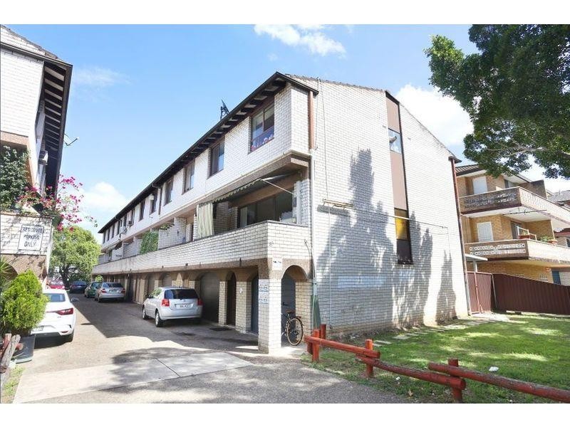 4/85 Smart Street, Fairfield NSW 2165