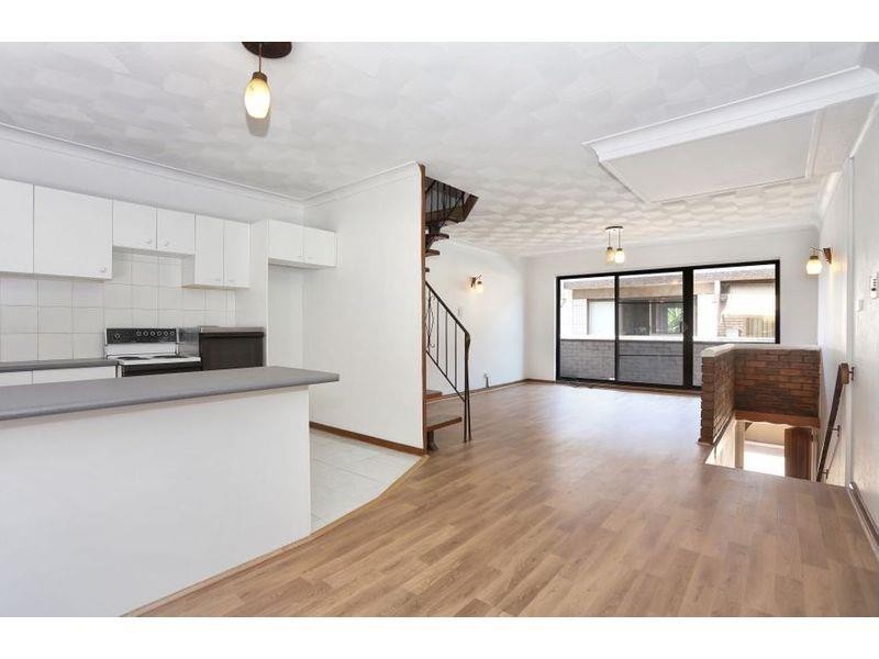 4/85 Smart Street, Fairfield NSW 2165