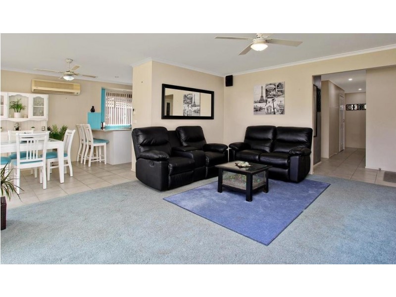 8 Mcfarlane Drive, Minchinbury NSW 2770