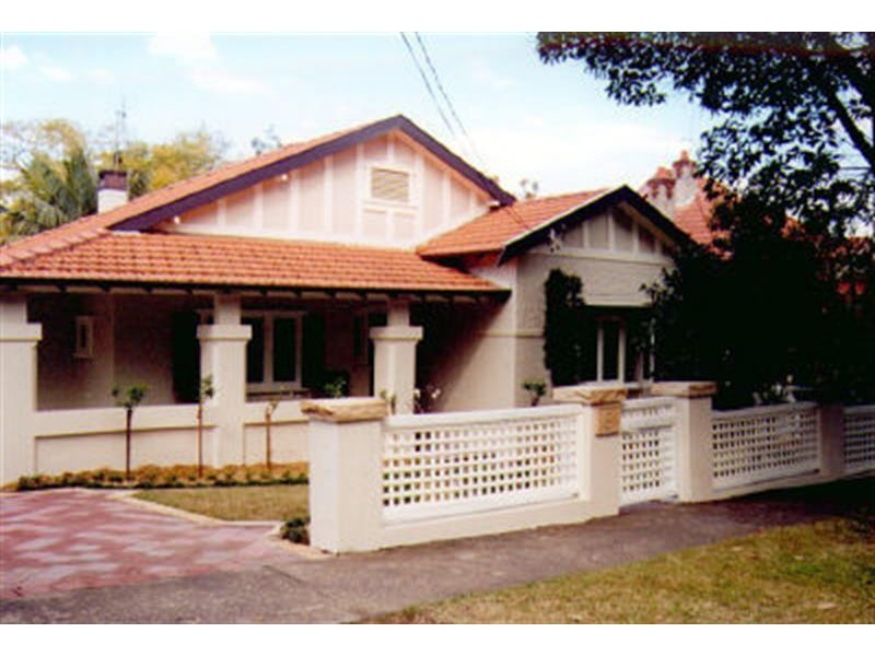 6 Holdsworth Avenue, St Leonards NSW 2065