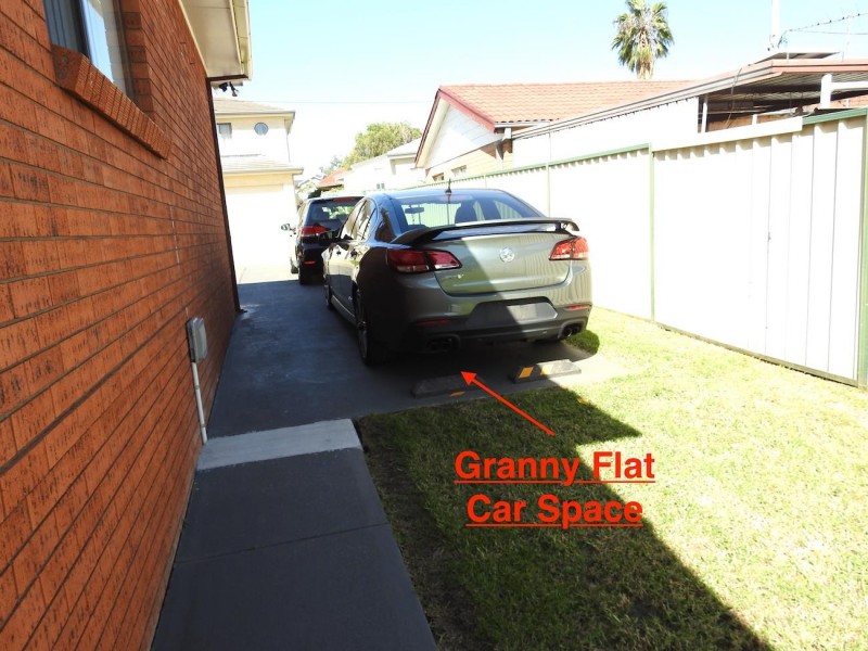 13B Slender Avenue, Smithfield NSW 2164