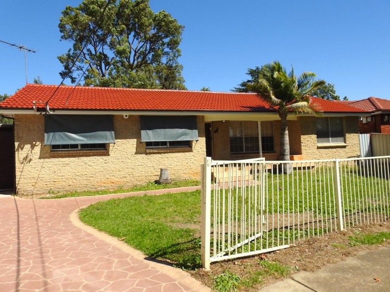 18 Hawkesbury Street, Fairfield West NSW 2165