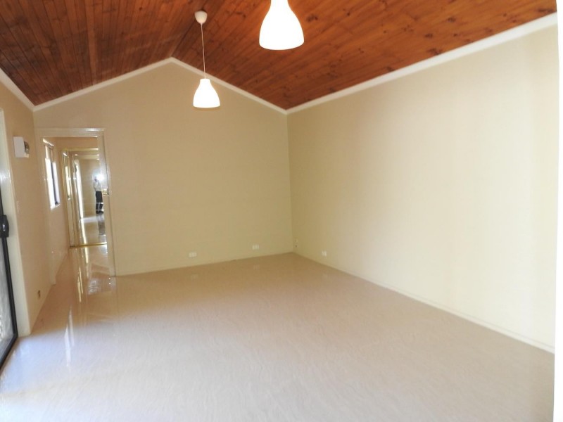 18 Hawkesbury Street, Fairfield West NSW 2165