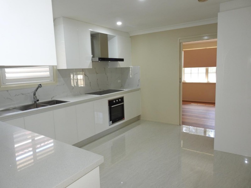 18 Hawkesbury Street, Fairfield West NSW 2165