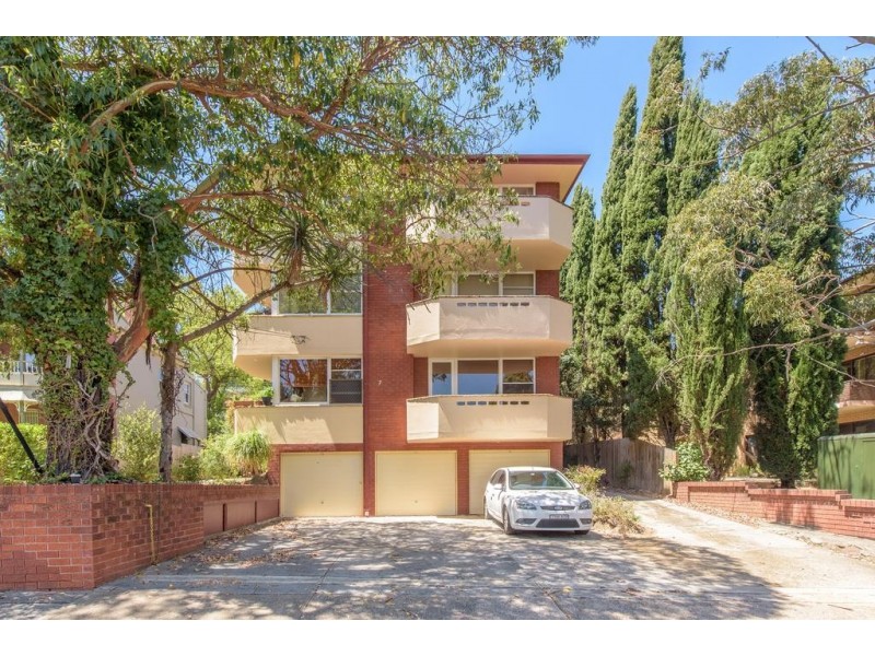 8/7 The Avenue, Ashfield NSW 2131